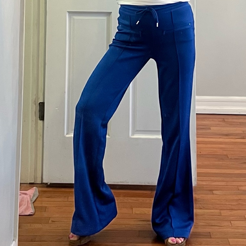 H&M pants. Size XS. Color blue.